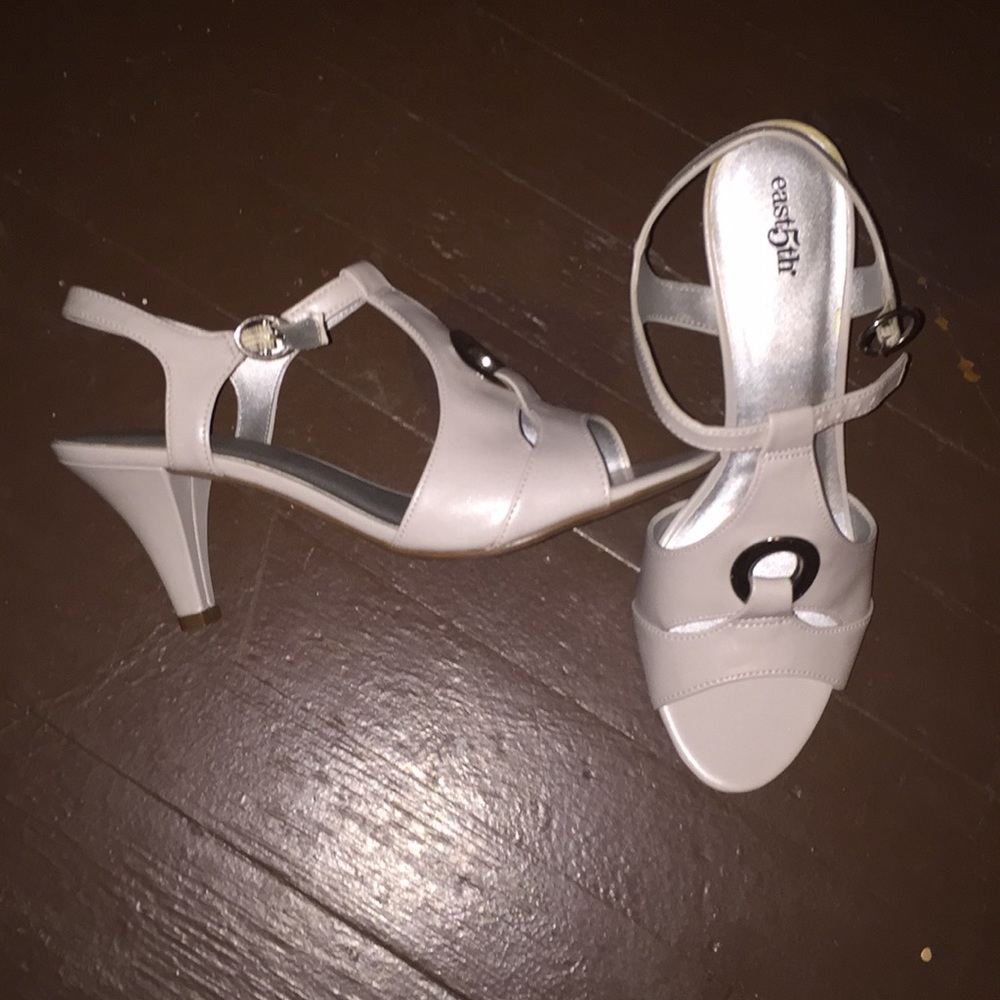 easy spirit Cream Slingback Mid-Heel Sandals